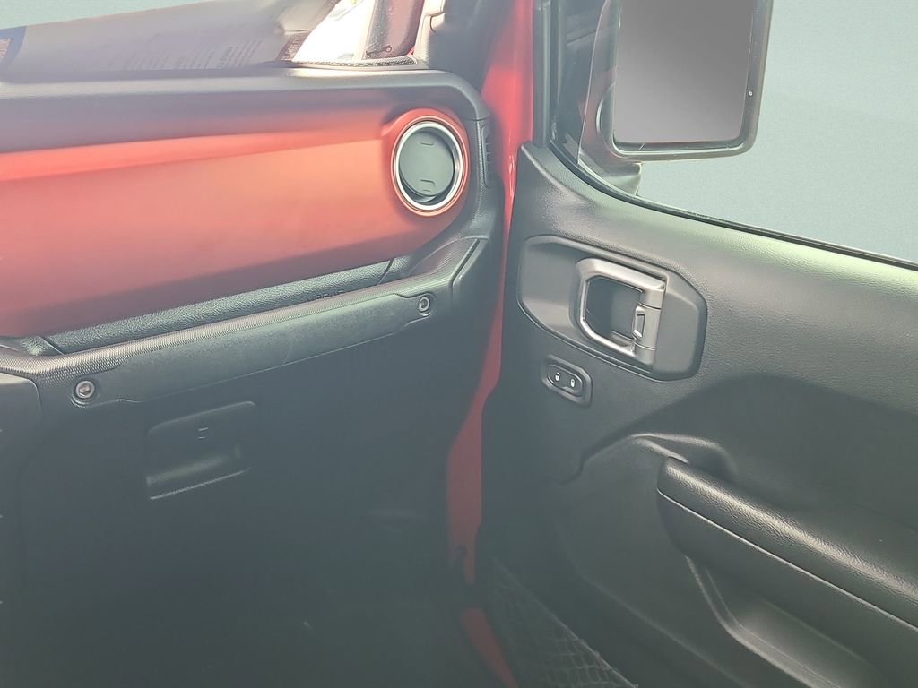 Used 2020 Jeep Gladiator Rubicon image 16