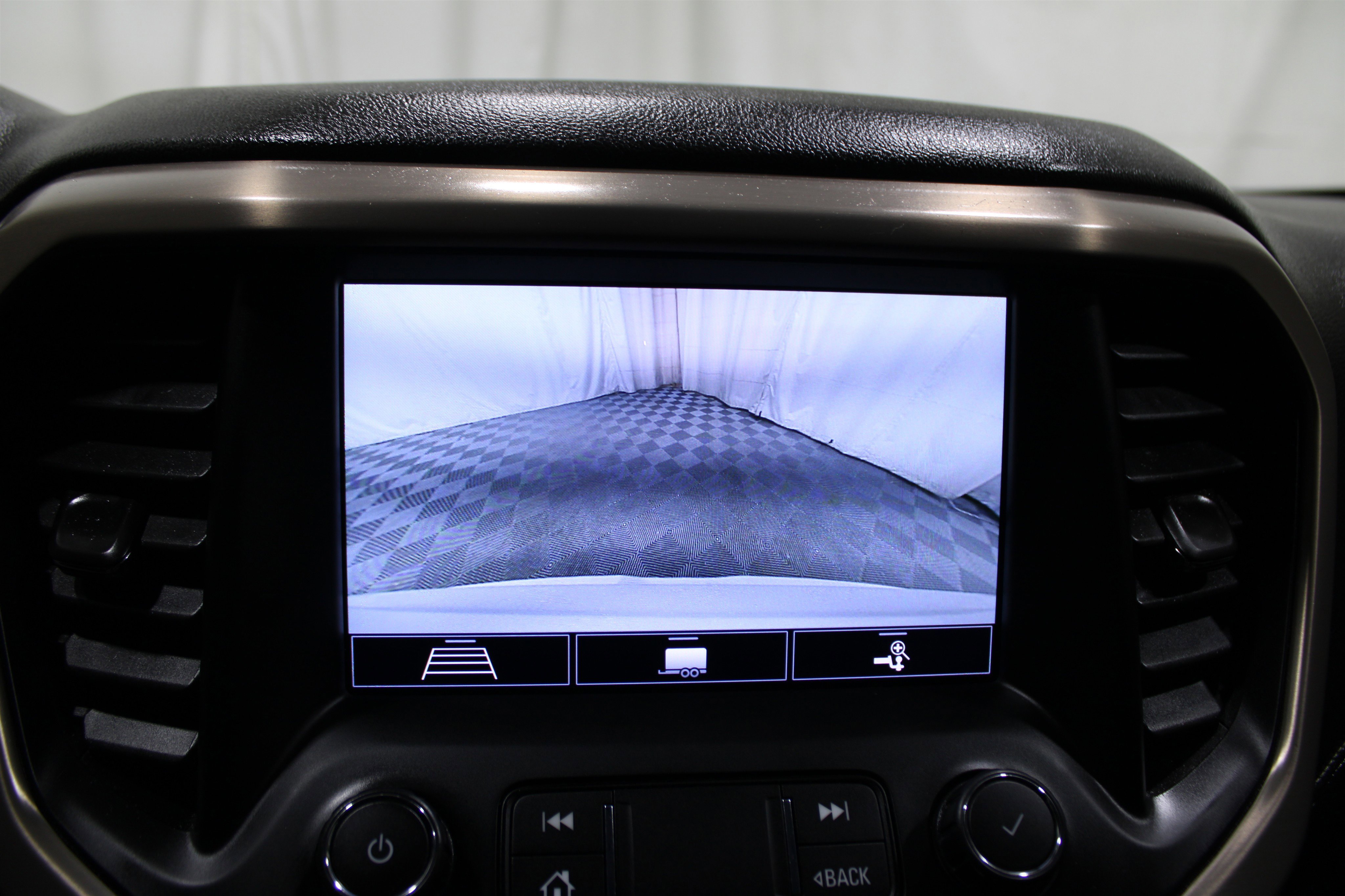 Used 2020 GMC Acadia Denali w/ Trailering Package image 24