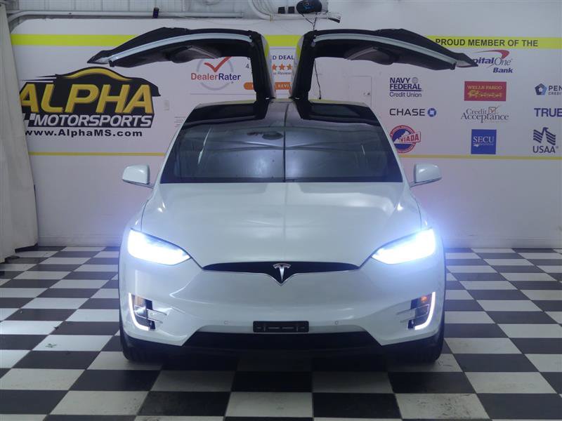 Used 2017 Tesla Model X 100D AWD/4WD image 3