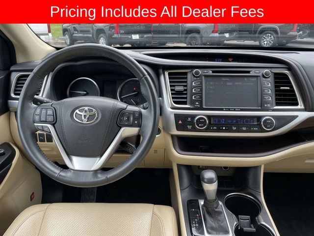 Used 2016 Toyota Highlander Limited FWD image 15