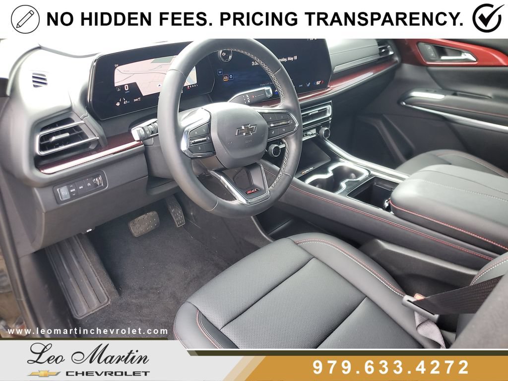 Used 2025 Chevrolet Traverse Z71 w/ Driver Confidence Package AWD/4WD image 18
