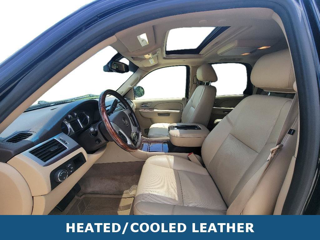 Used 2014 Cadillac Escalade Premium AWD/4WD image 5