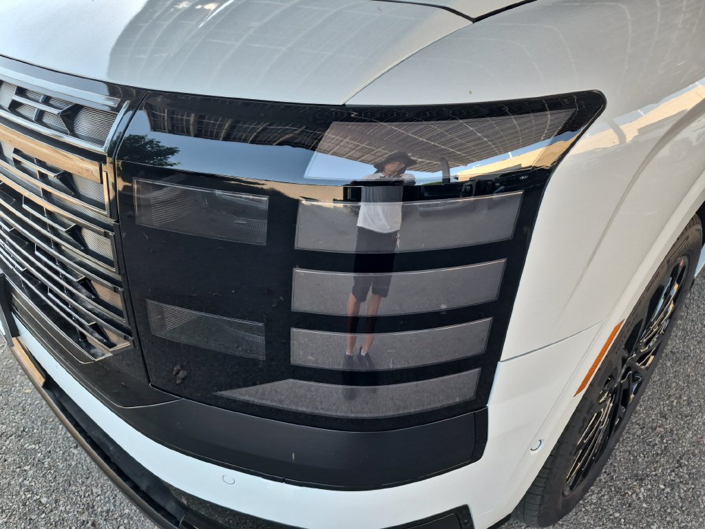 New 2027 Hyundai Palisade Calligraphy FWD image 9