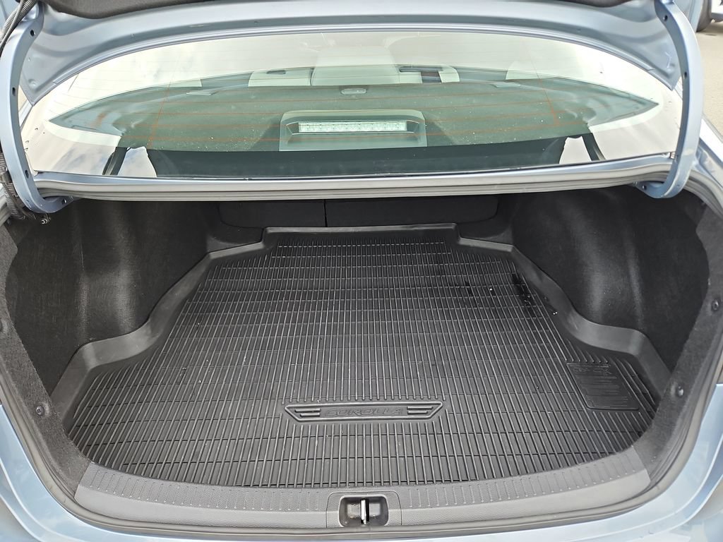 Used 2025 Toyota Corolla LE w/ Convenience Package FWD image 28