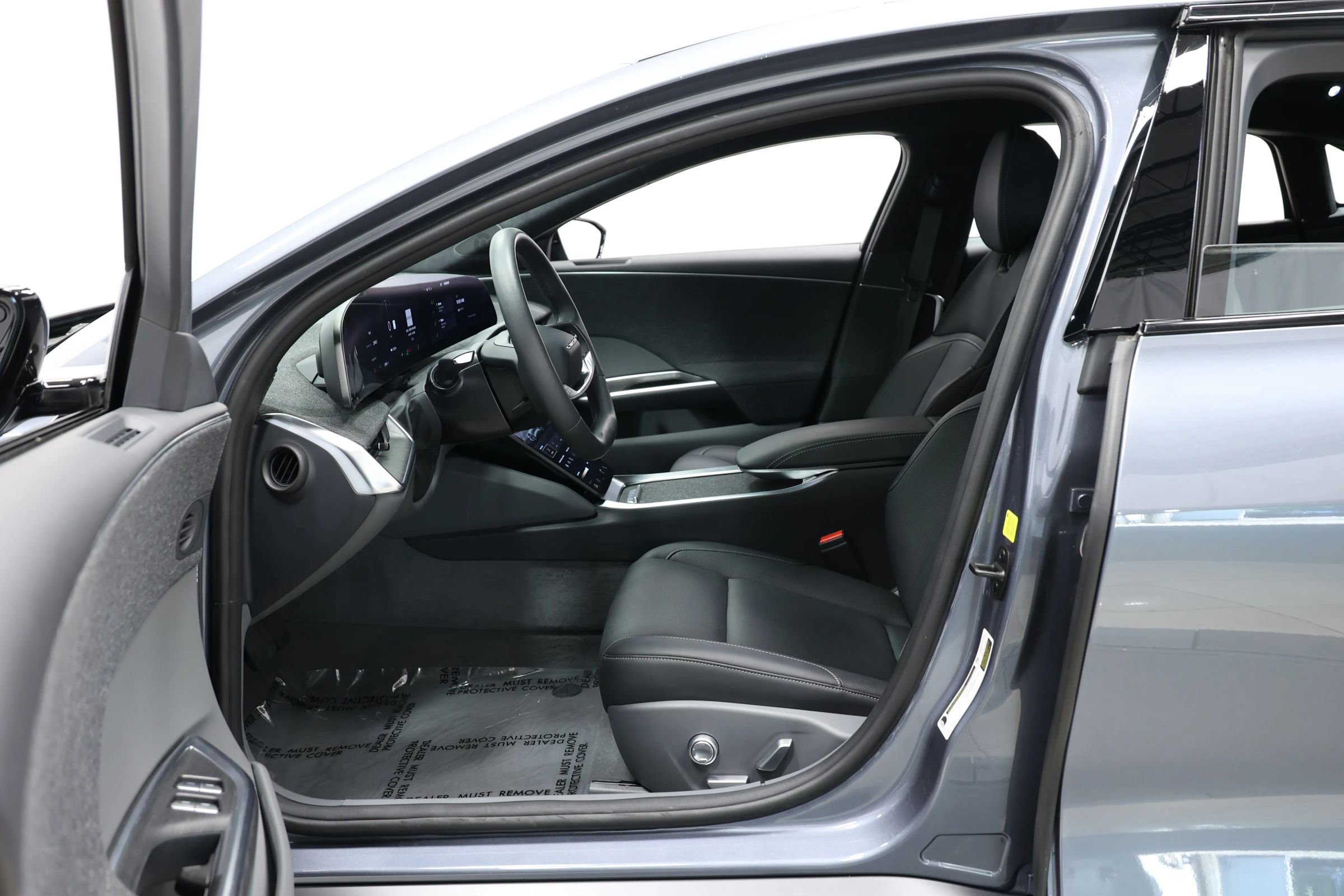 Used 2024 Lucid Air Pure image 12