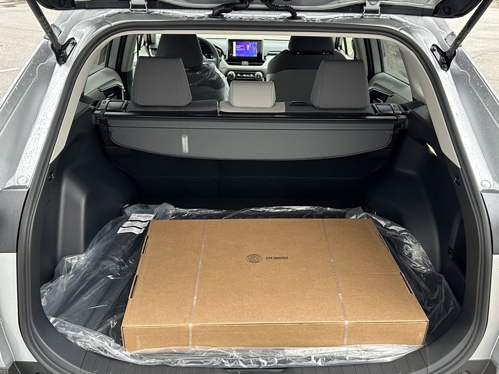 New 2025 Toyota RAV4 XLE image 14