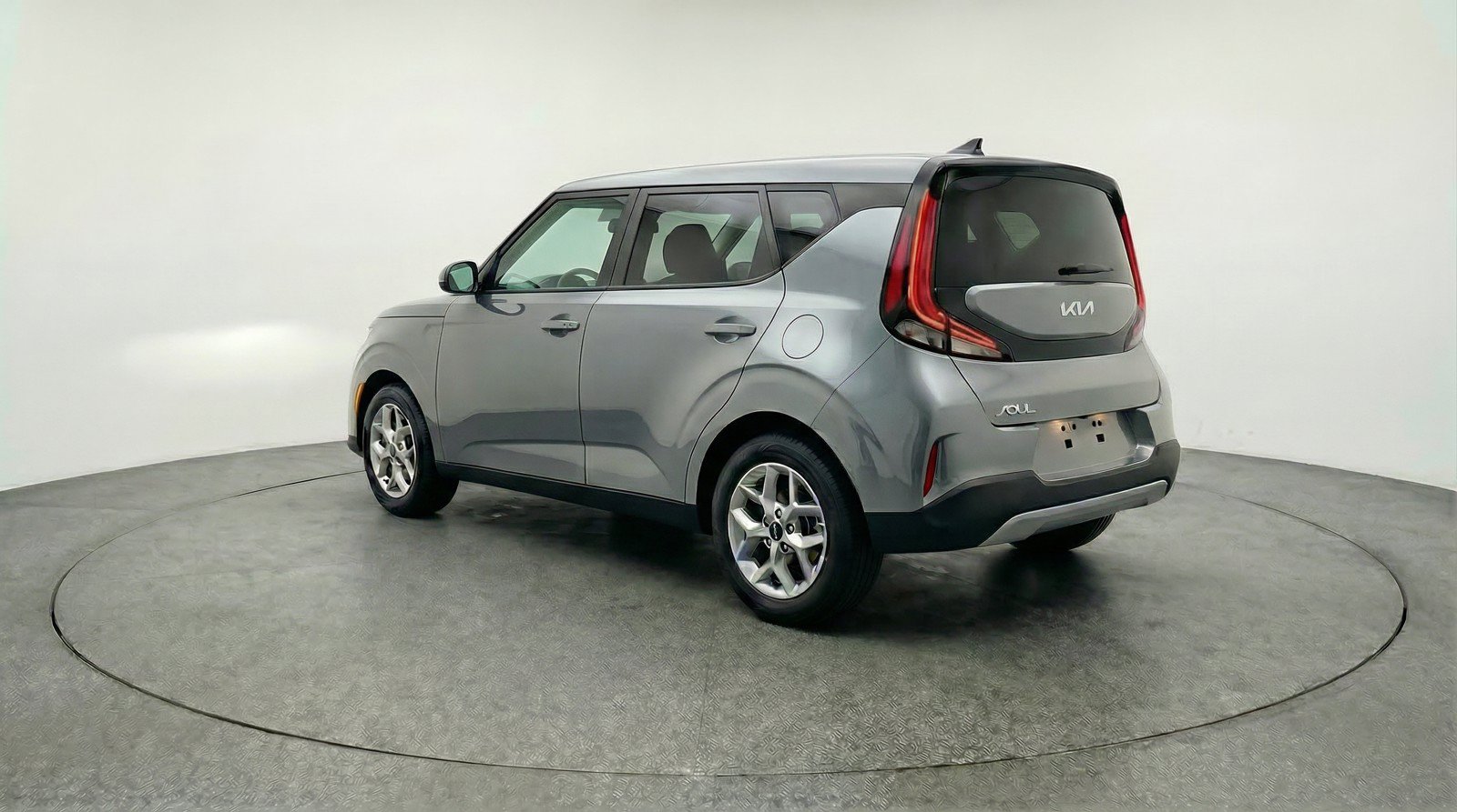 Used 2025 Kia Soul LX w/ LX Technology Package FWD image 6