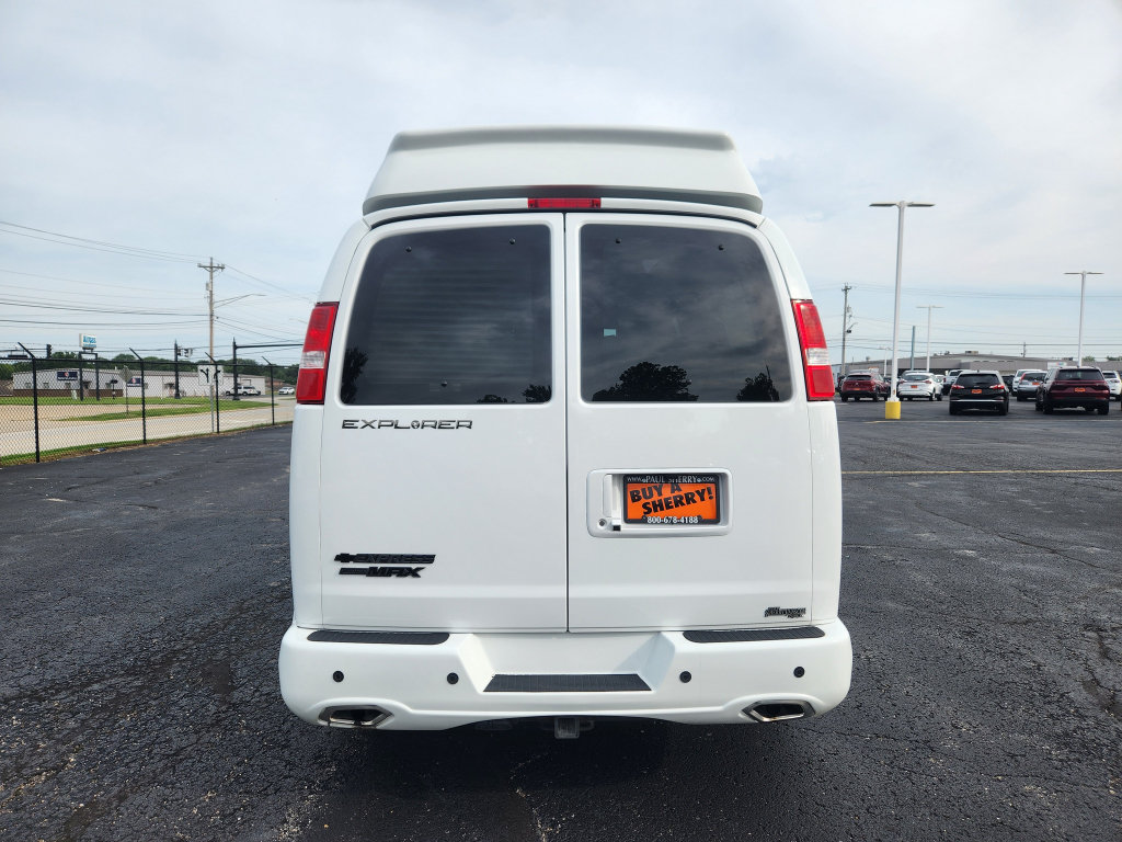 Used 2023 Chevrolet Express 2500 RWD image 11