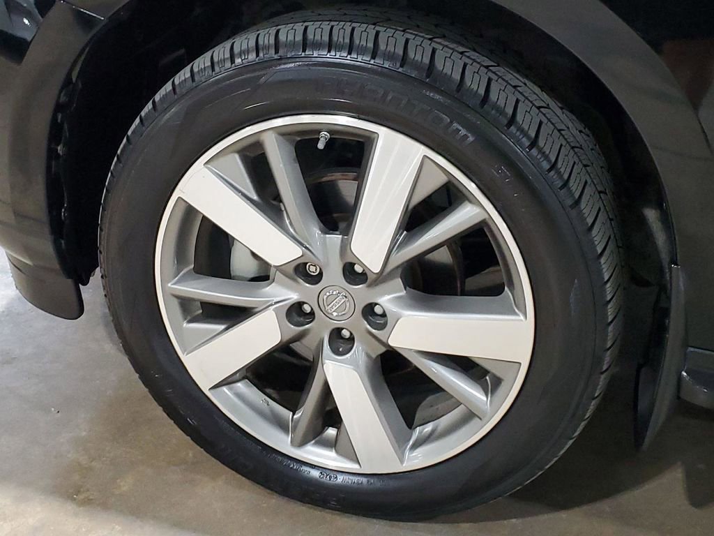 Used 2013 Nissan Pathfinder Platinum image 46