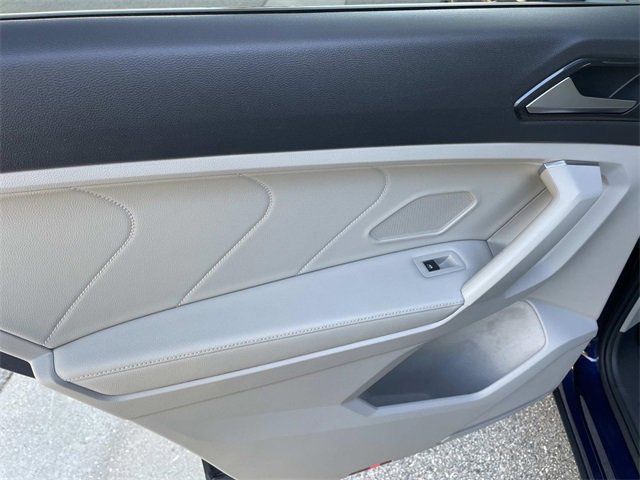 Used 2022 Volkswagen Tiguan SE image 22