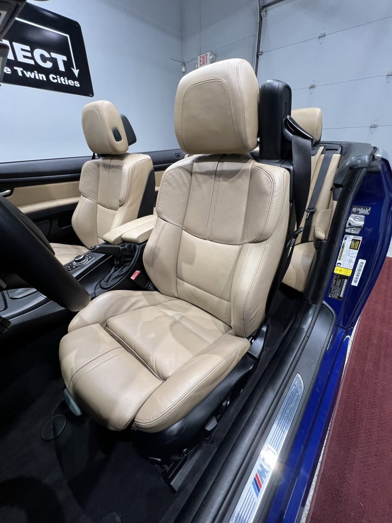 Used 2012 BMW M3 Convertible image 29