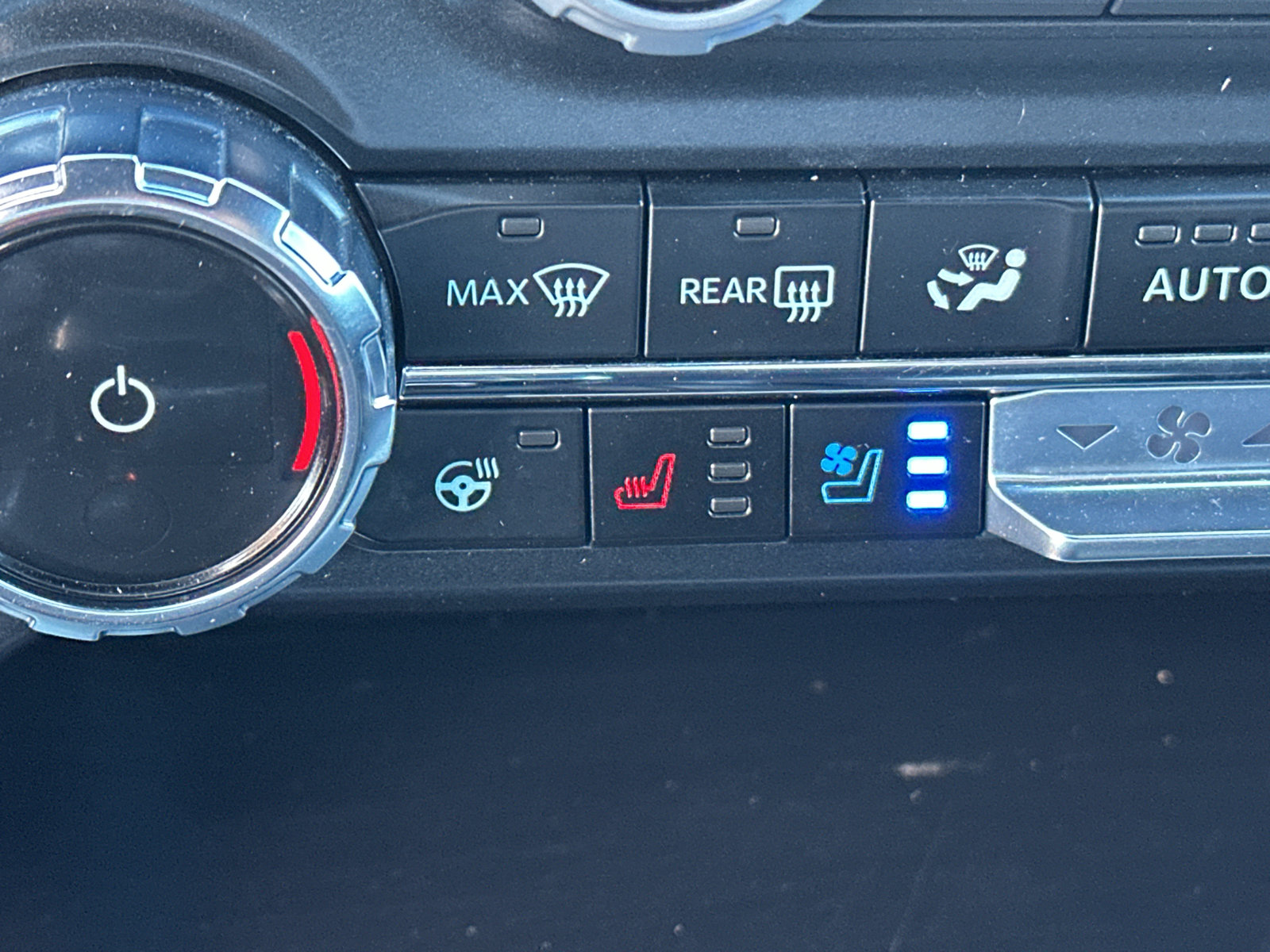 Used 2023 Ford F150 Lariat w/ Equipment Group 502A High AWD/4WD image 28