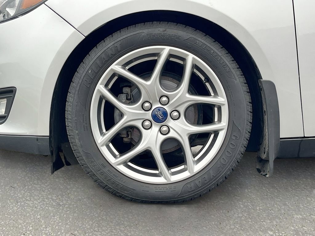 Used 2015 Ford Focus SE w/ Equipment Group 201A image 27
