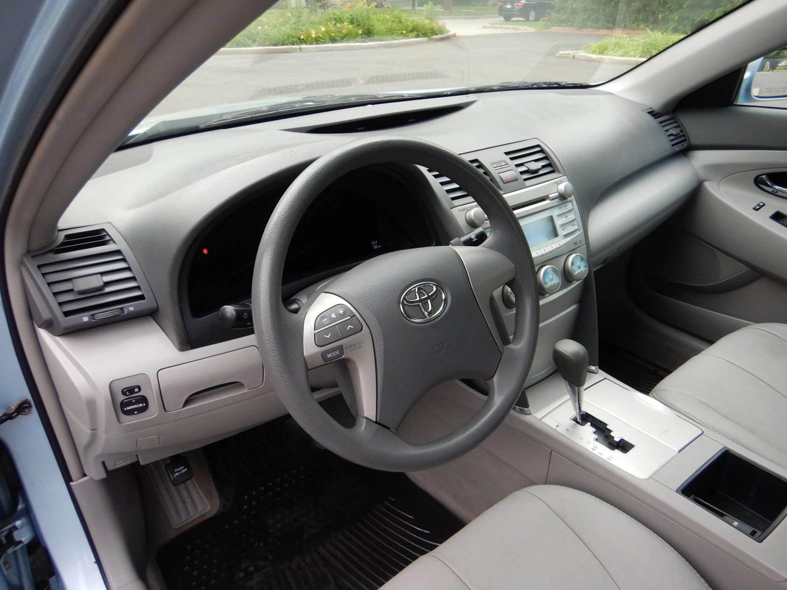 Used 2007 Toyota Camry LE FWD image 13