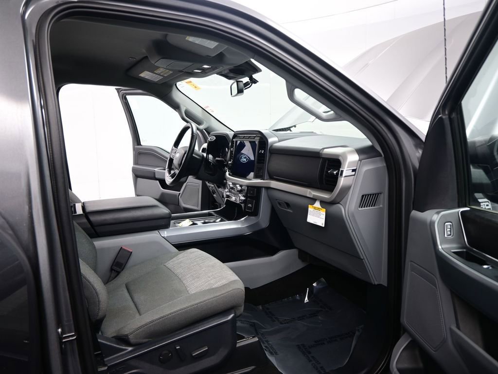 Used 2022 Ford F150 XLT w/ Equipment Group 302A High image 19