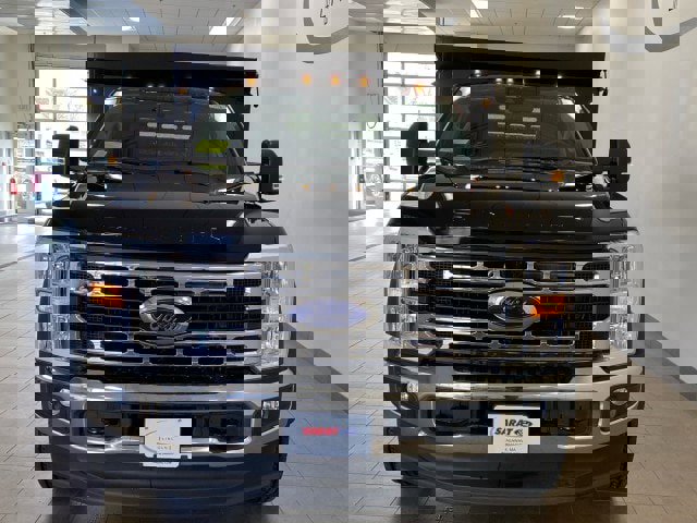 New 2024 Ford F550 4x4 Regular Cab Super Duty image 3