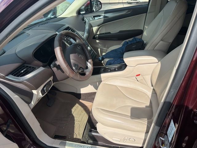 Used 2018 Lincoln MKC Premiere FWD image 3