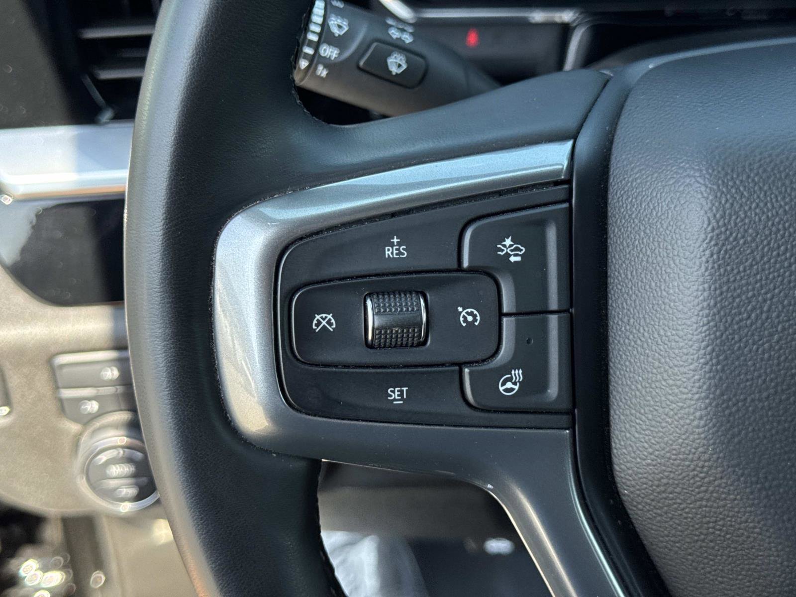 Used 2025 Chevrolet Silverado 2500 LT w/ Convenience Package image 10