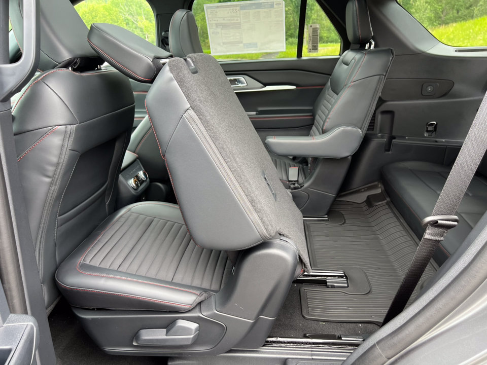Used 2026 Ford Explorer ST-Line AWD/4WD image 6