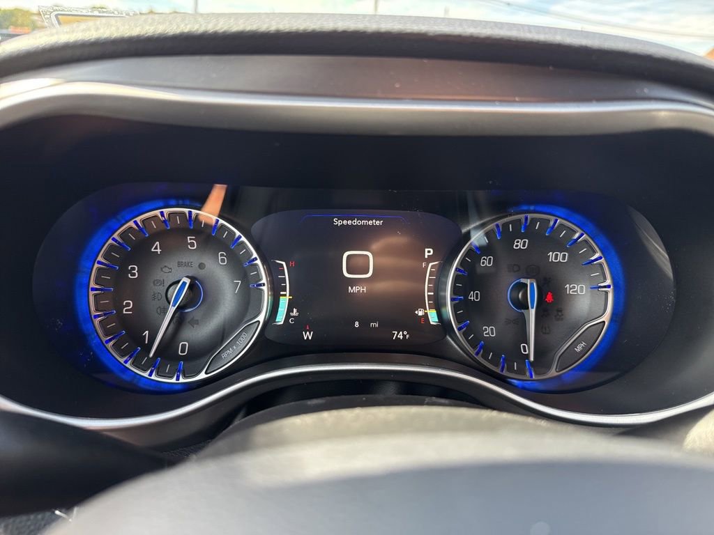 New 2026 Chrysler Pacifica Select FWD image 24