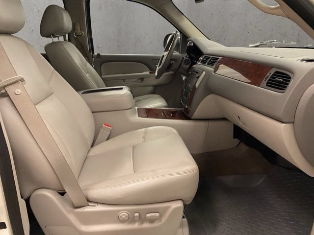 Used 2012 Chevrolet Tahoe LTZ AWD/4WD image 22