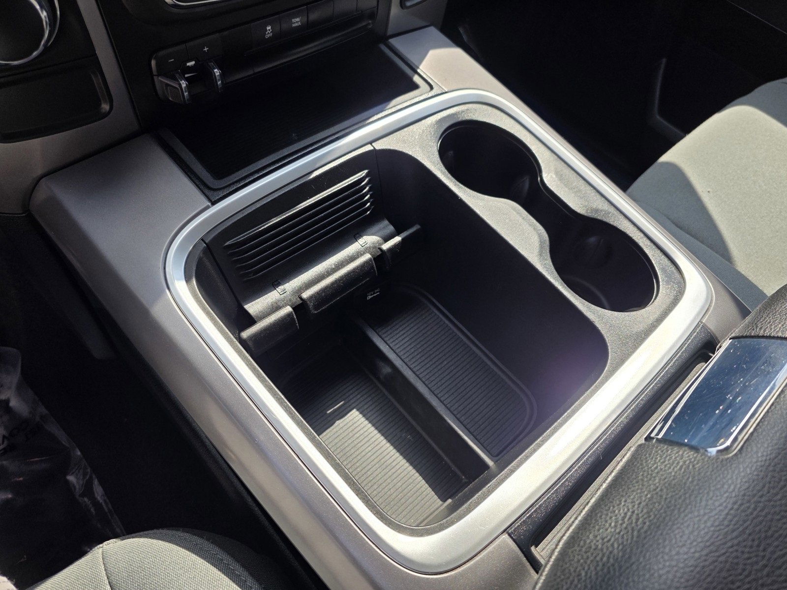 Used 2023 RAM 1500 Classic SLT w/ Trailer & Traction Group image 30