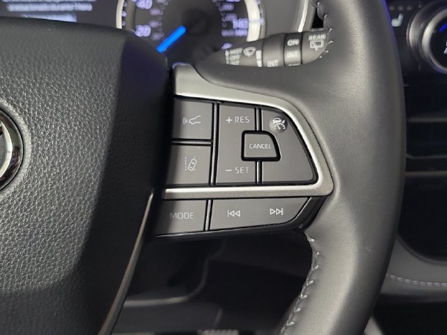 Used 2026 Toyota Highlander XLE AWD/4WD image 27