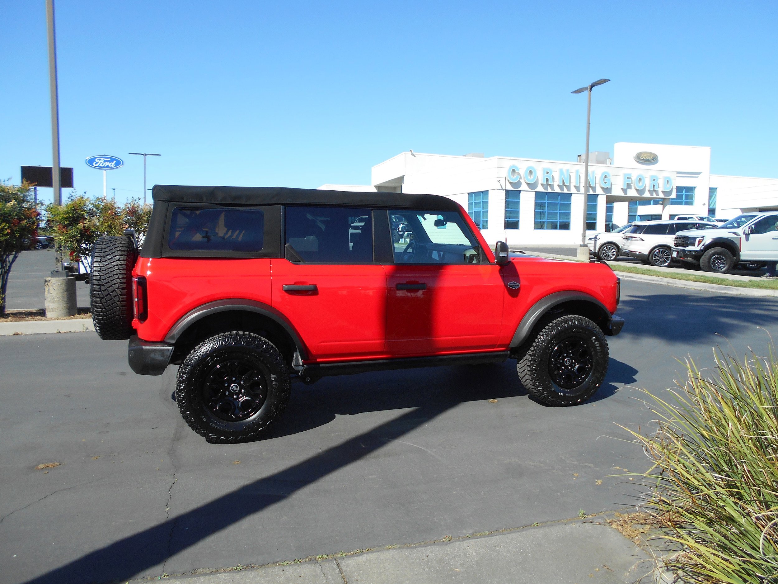 Used 2022 Ford Bronco 4-Door image 6