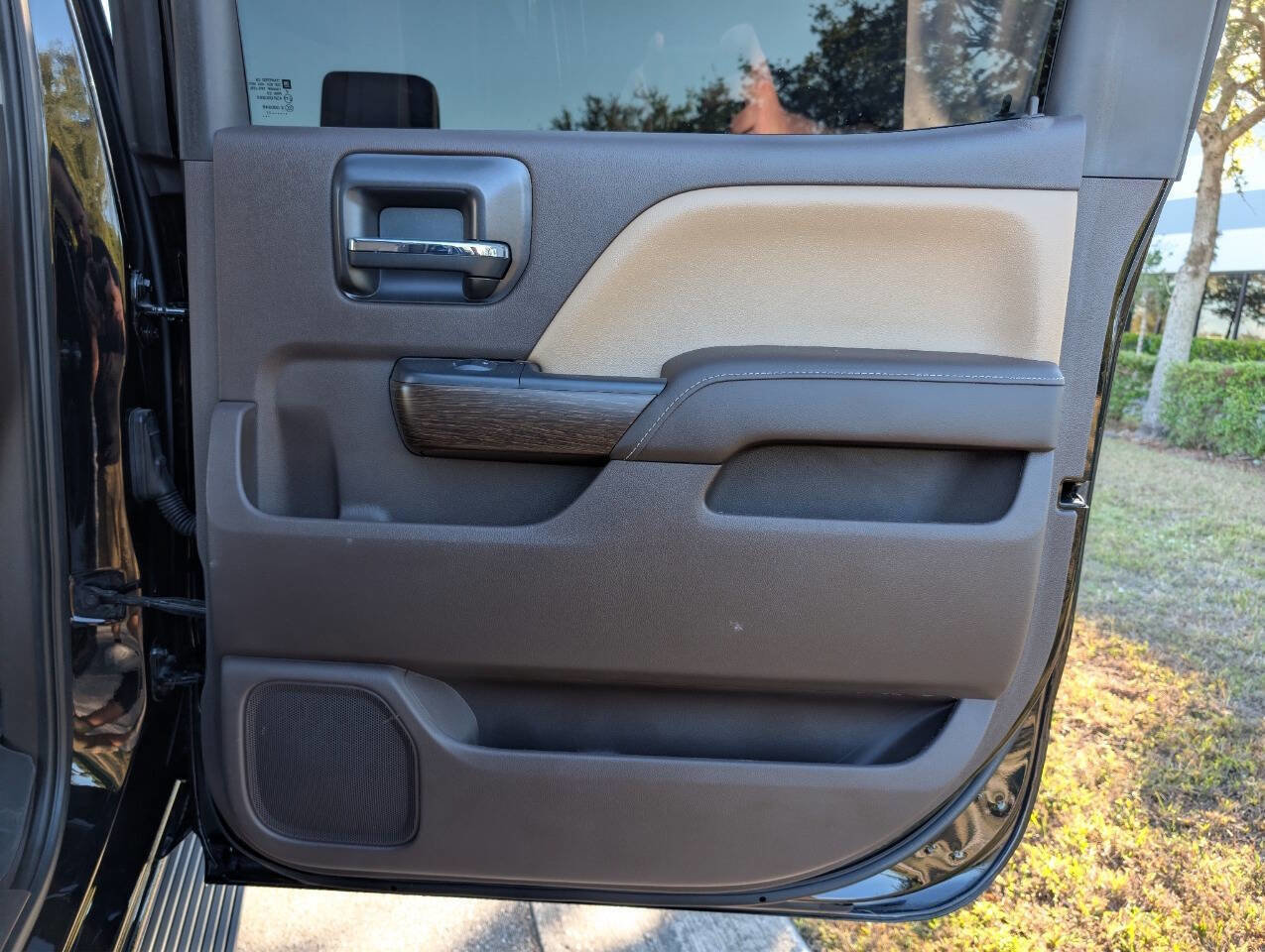 Used 2017 GMC Sierra 2500 Denali w/ Duramax Plus Package image 14