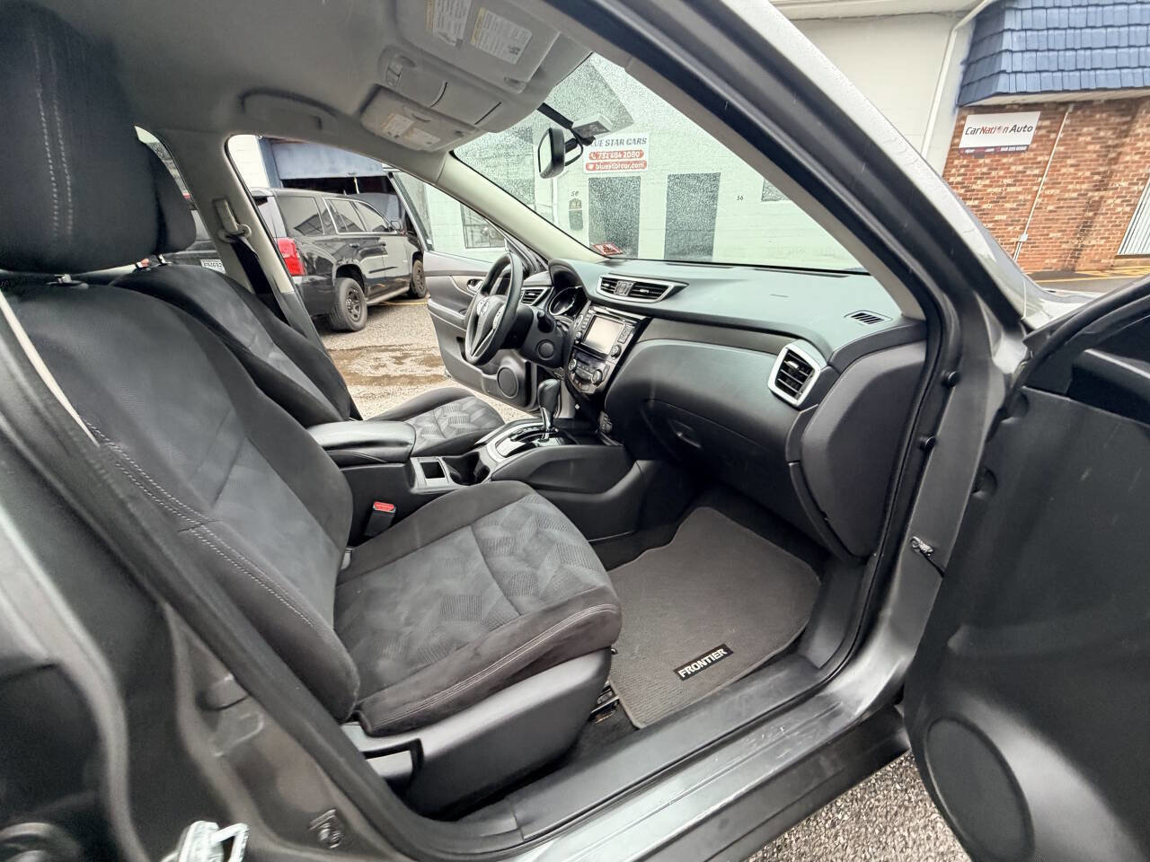 Used 2014 Nissan Rogue SV w/ SV Premium Package AWD/4WD image 20