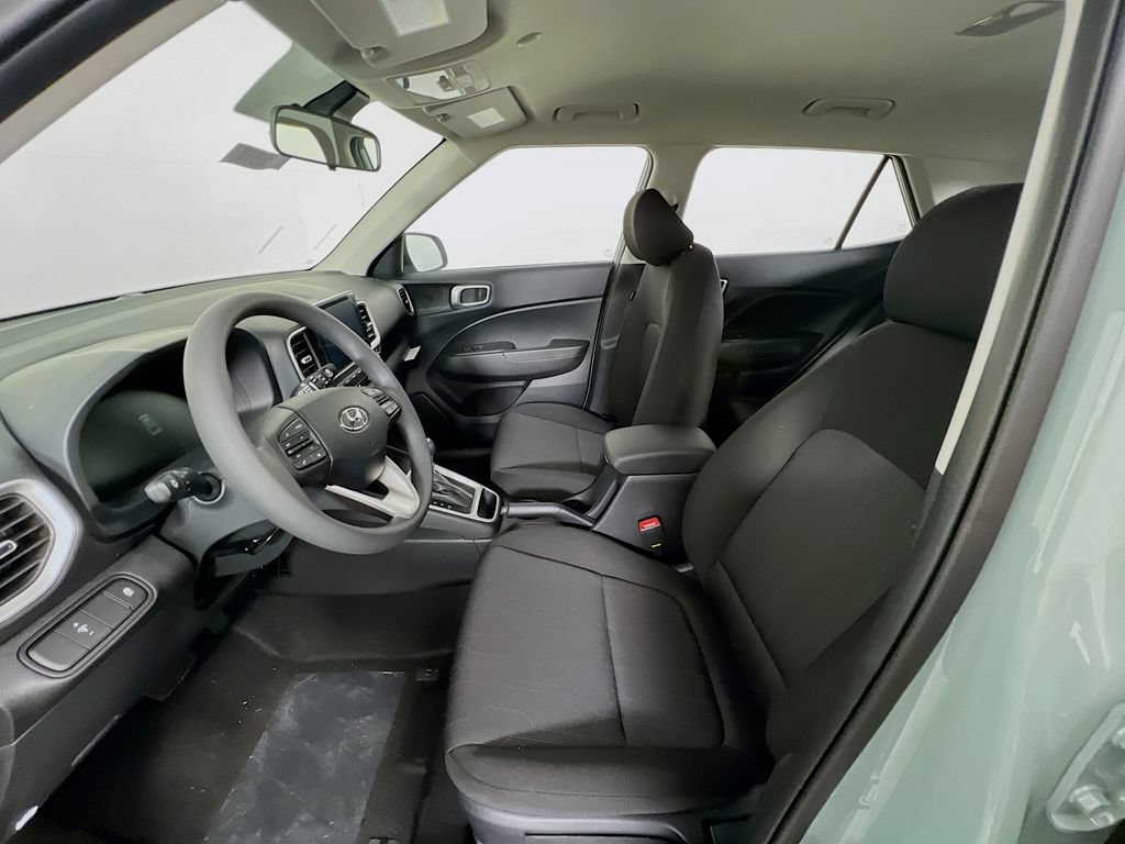 New 2026 Hyundai Venue SE FWD image 17