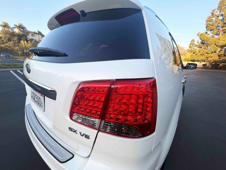 Used 2012 Kia Sorento SX w/ SX Premium Pkg image 13