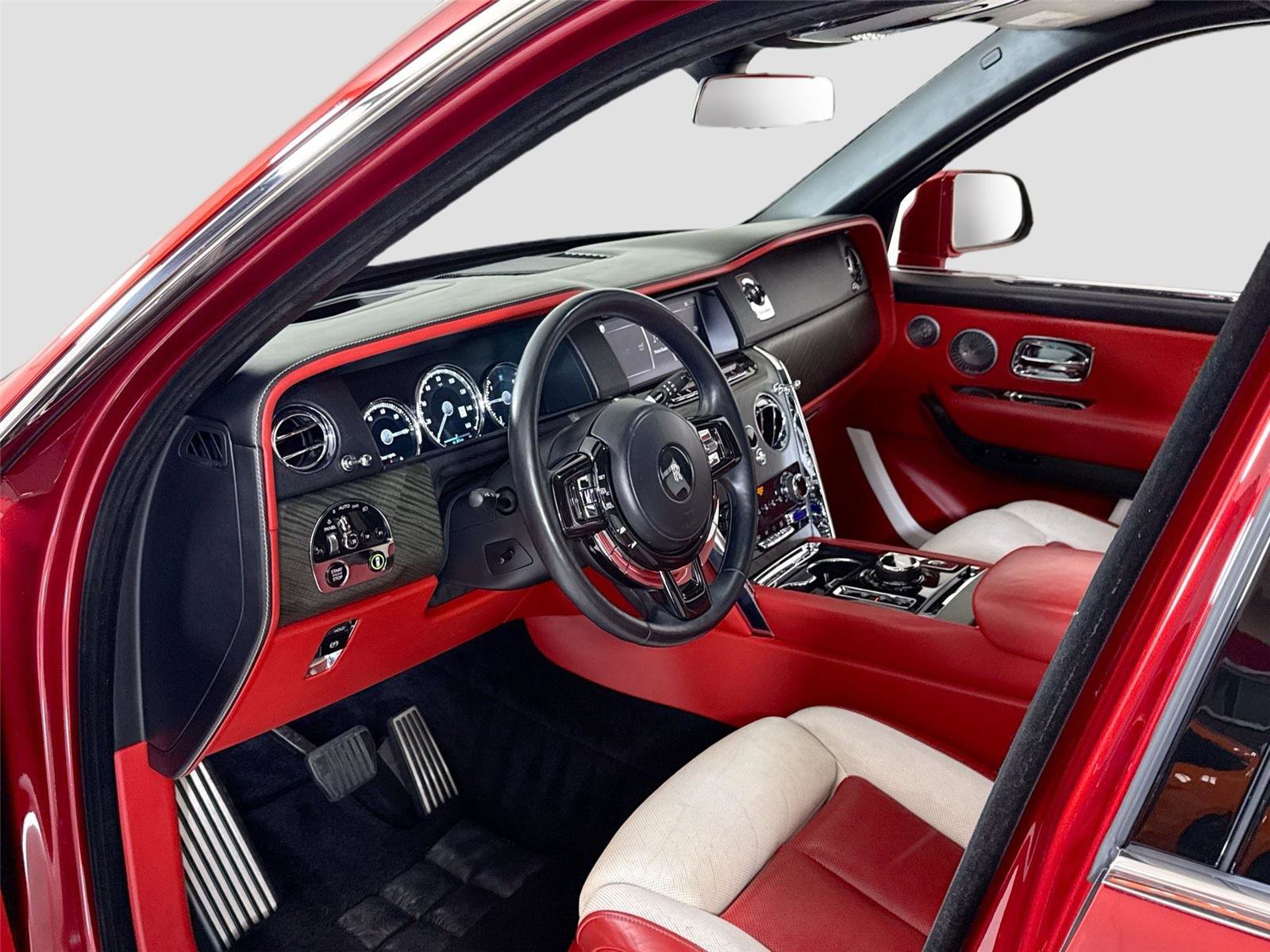 Used 2019 Rolls-Royce Cullinan image 15