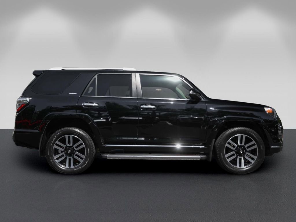 Used 2018 Toyota 4Runner Limited AWD/4WD image 2