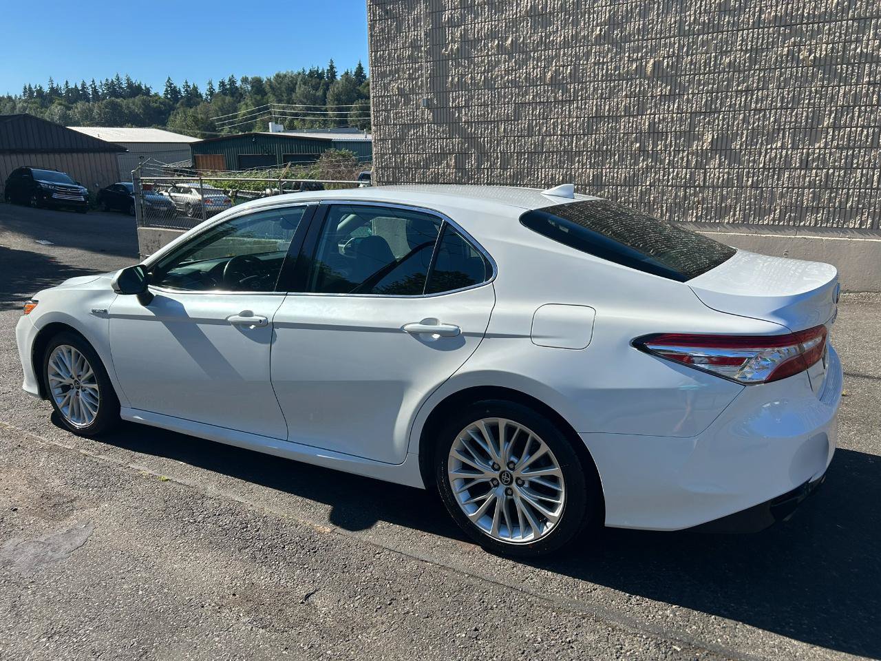 Used 2020 Toyota Camry XLE w/ Driver Assist Package FWD image 7