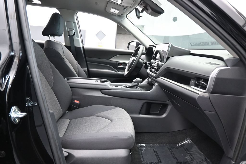 Used 2025 Toyota Grand Highlander FWD image 42