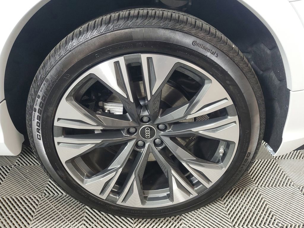 Used 2026 Audi Q8 Prestige image 11