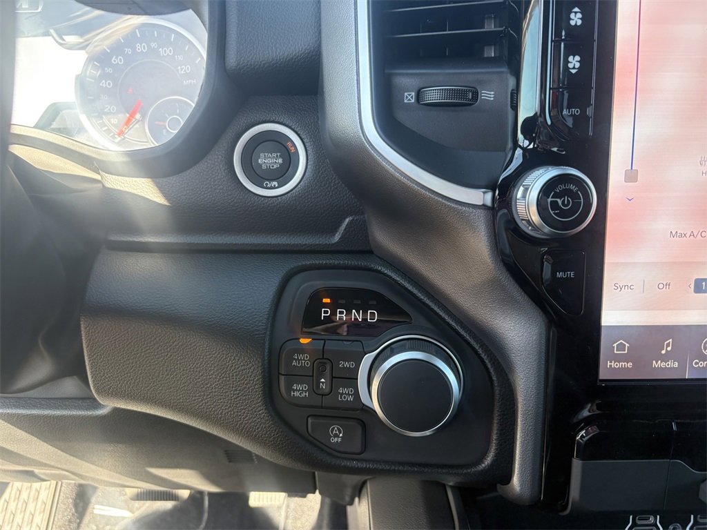 New 2026 RAM 1500 4x4 Crew Cab image 26