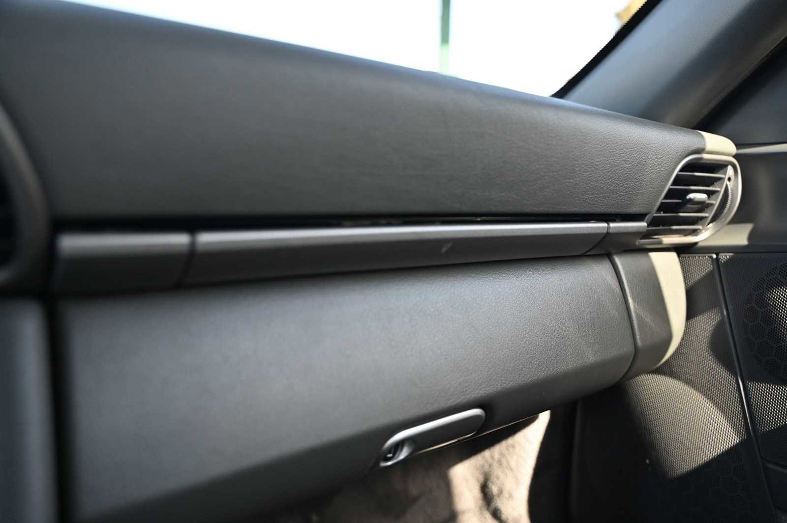 Used 2006 Porsche 911 Carrera 4 image 24