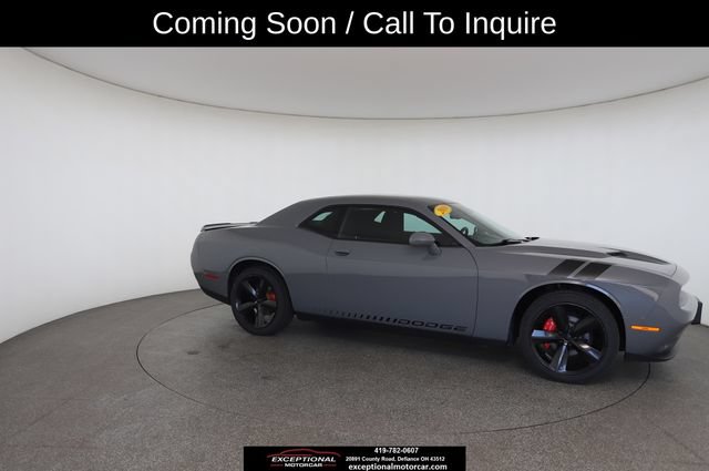 Used 2018 Dodge Challenger SXT RWD image 25