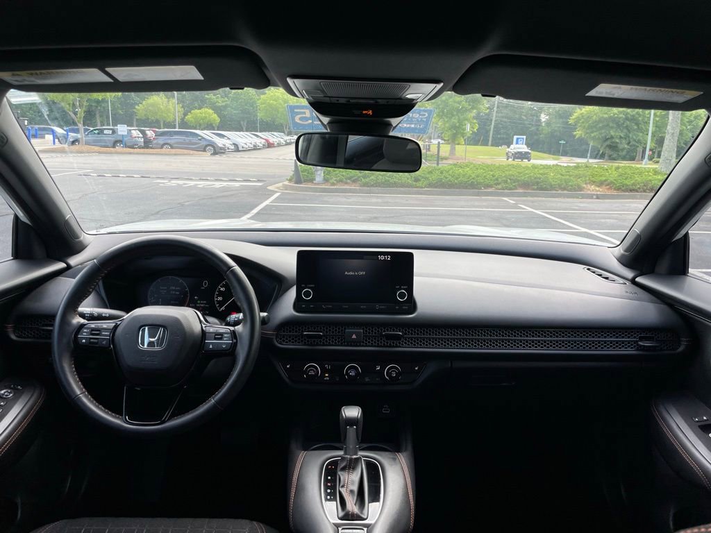 Certified 2025 Honda HR-V Sport image 10