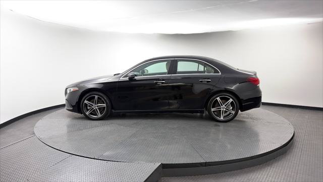 Used 2022 Mercedes-Benz A 220 image 3