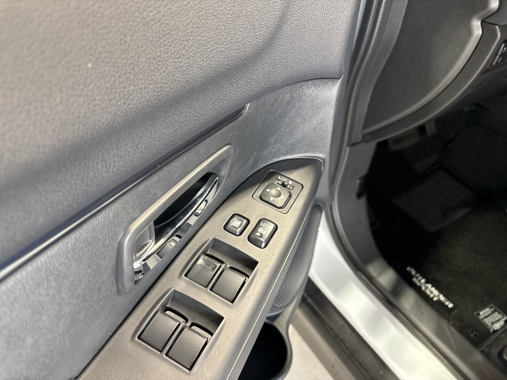 New 2026 Mitsubishi Outlander Sport LE AWD/4WD image 9