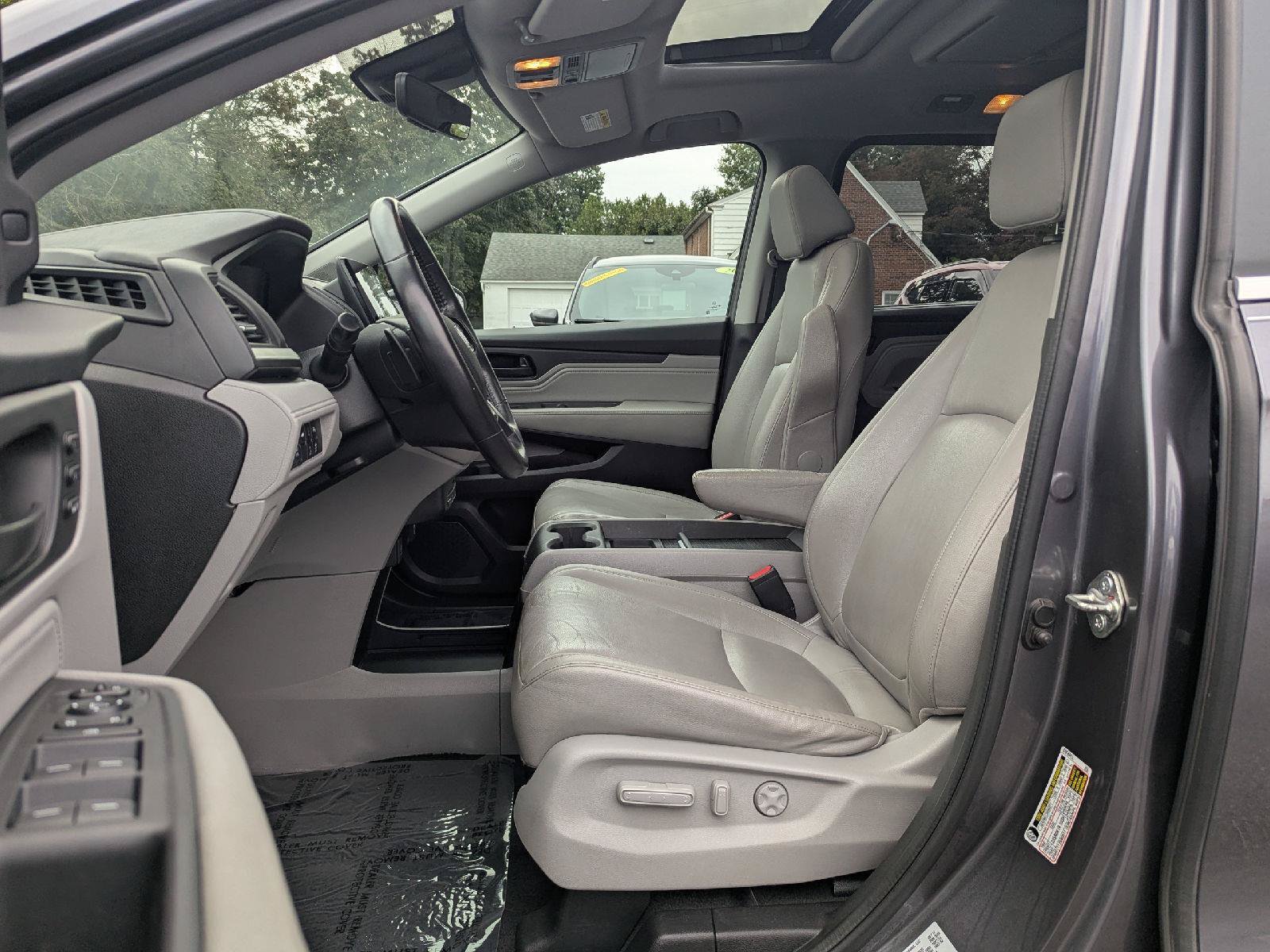 Used 2018 Honda Odyssey Touring image 23