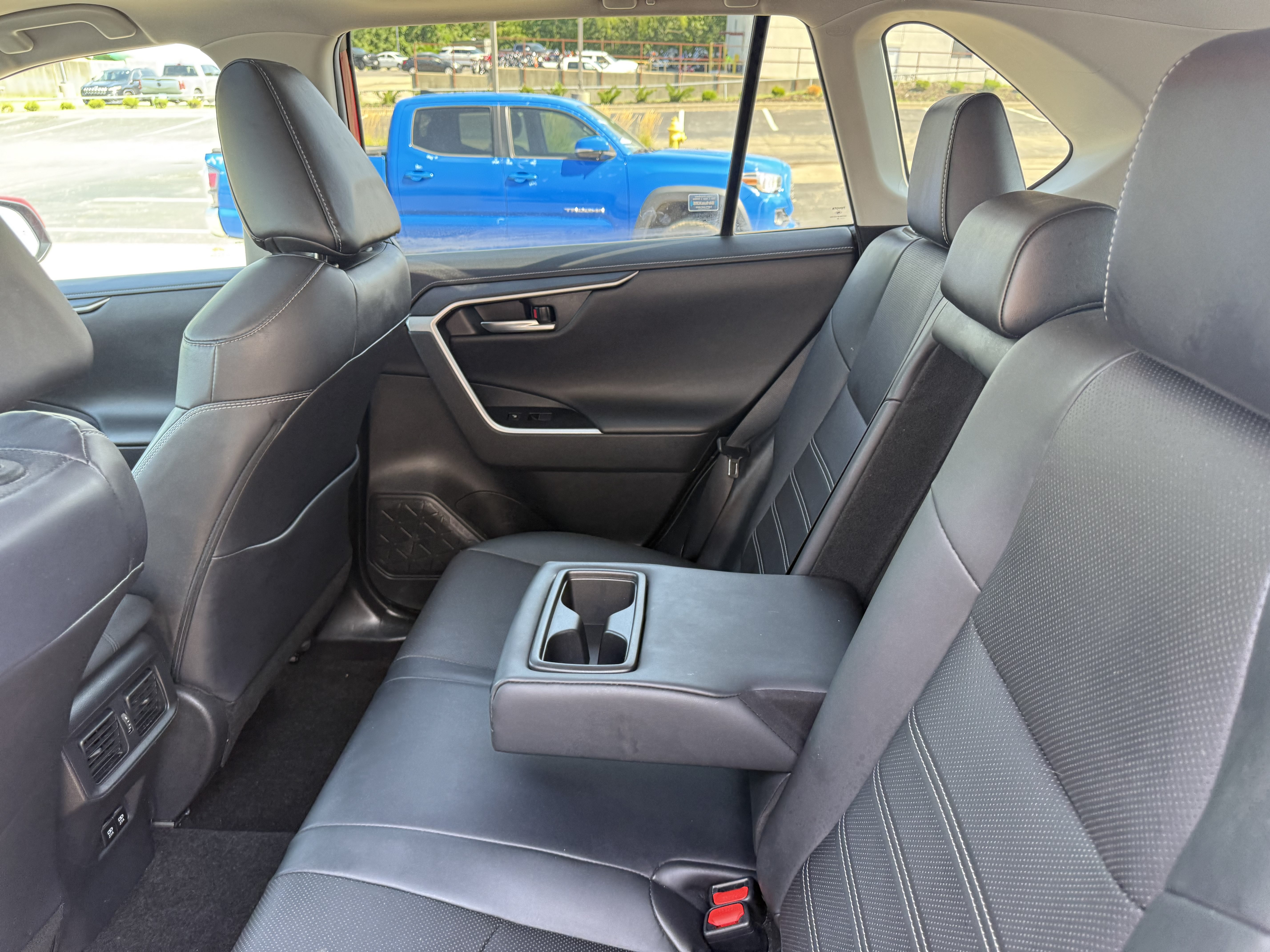 Used 2021 Toyota RAV4 Limited w/ Limited Grade Weather Package AWD/4WD image 5