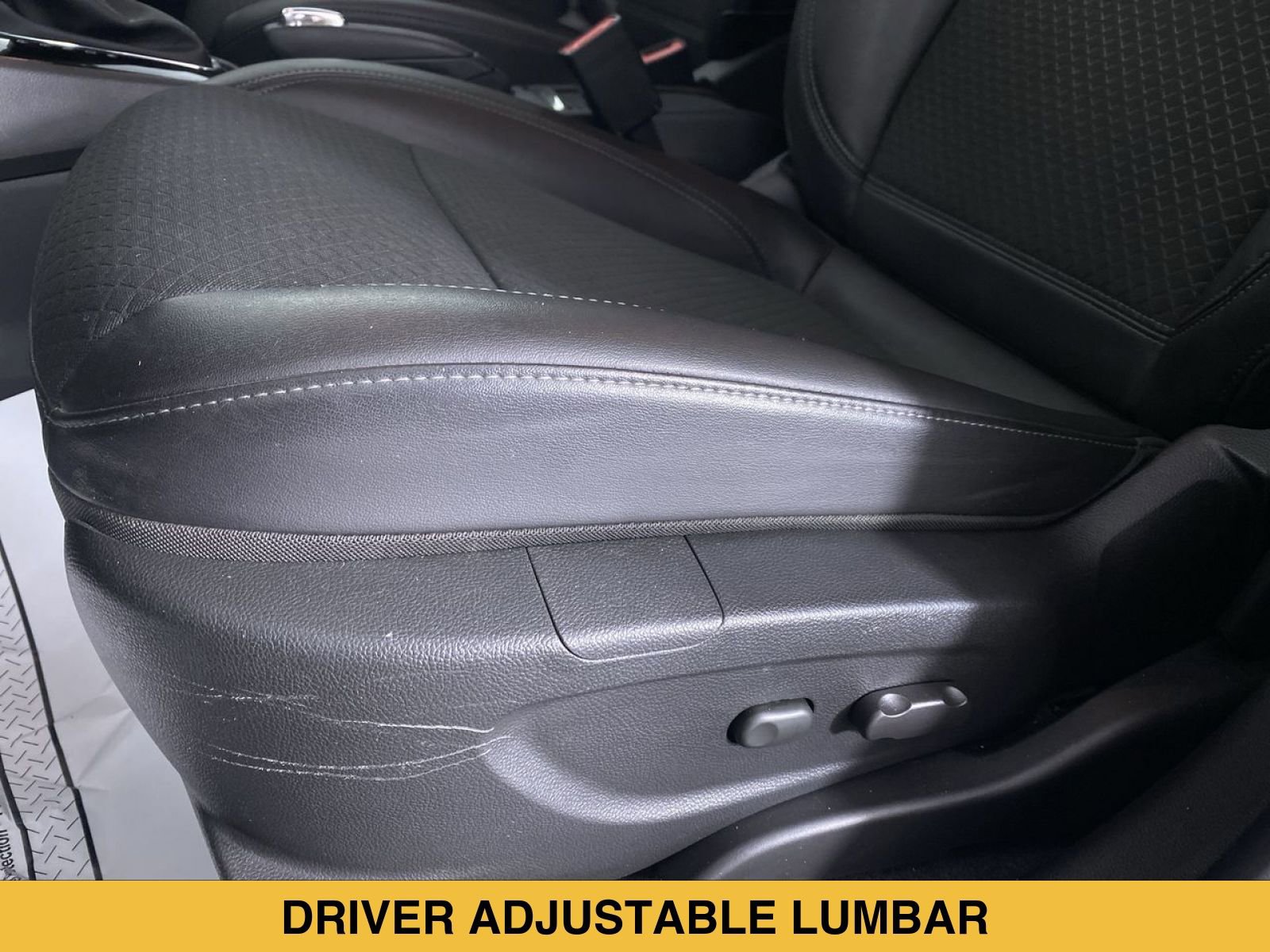 Certified 2022 Buick Encore Preferred w/ Safety Package AWD/4WD image 9