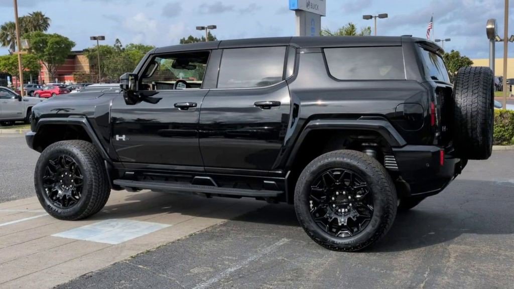 Certified 2024 GMC Hummer EV 2X AWD/4WD image 7