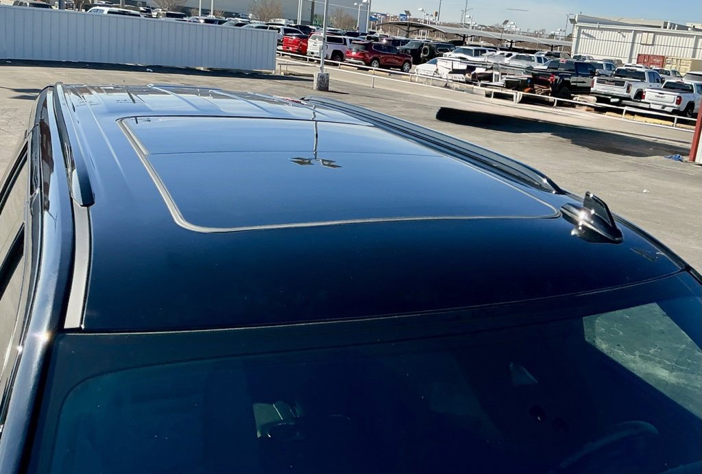 Used 2023 Chevrolet Tahoe Z71 w/ Luxury Package image 12