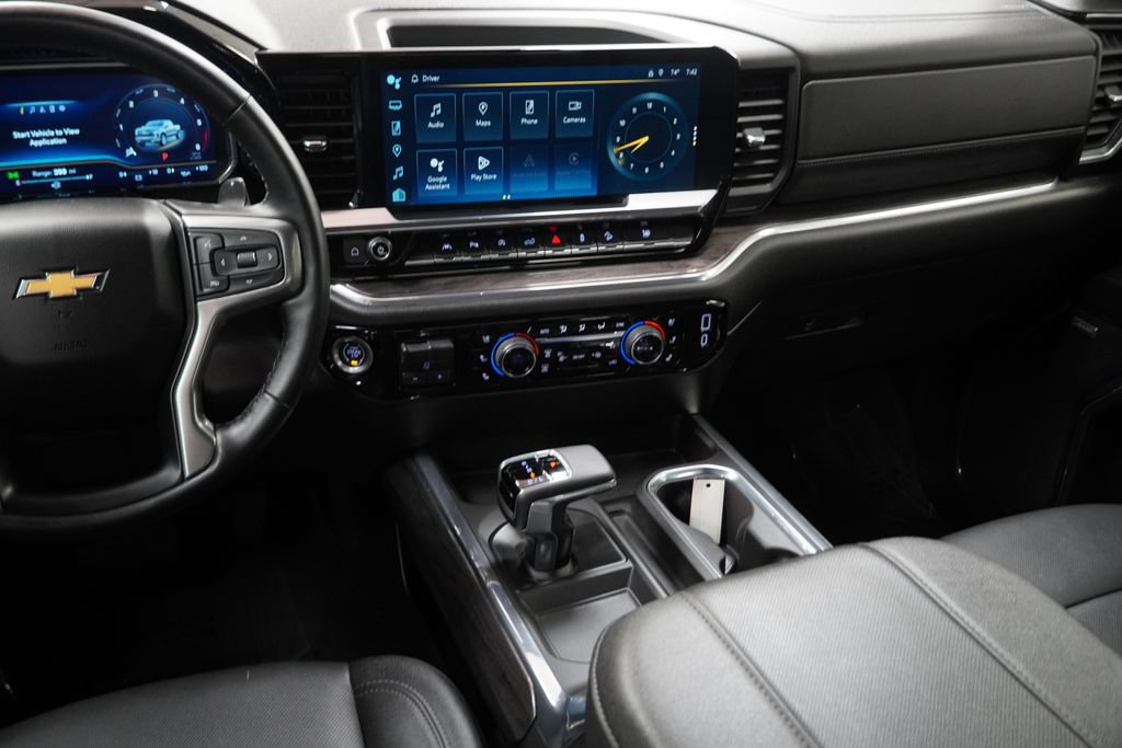 Used 2023 Chevrolet Silverado 1500 LTZ w/ Technology Package AWD/4WD image 25