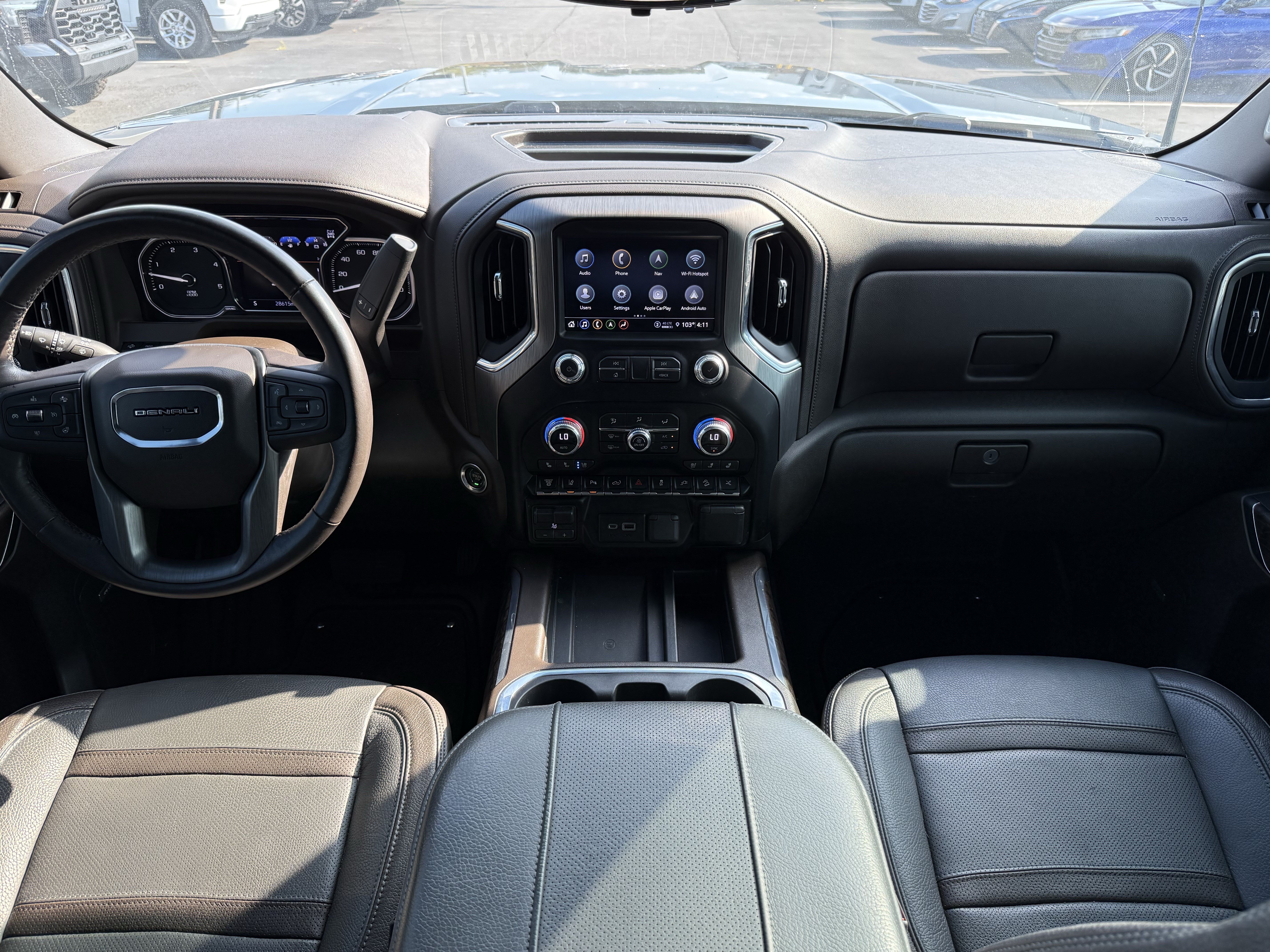 Used 2023 GMC Sierra 2500 Denali w/ Denali Ultimate Package AWD/4WD image 29